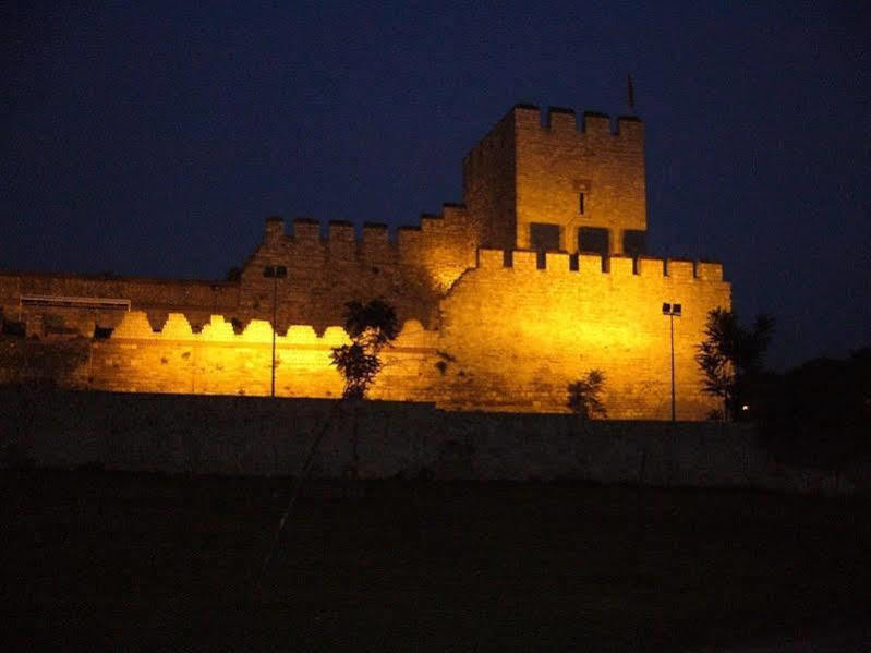 City Wall Hotel Istanboel Buitenkant foto